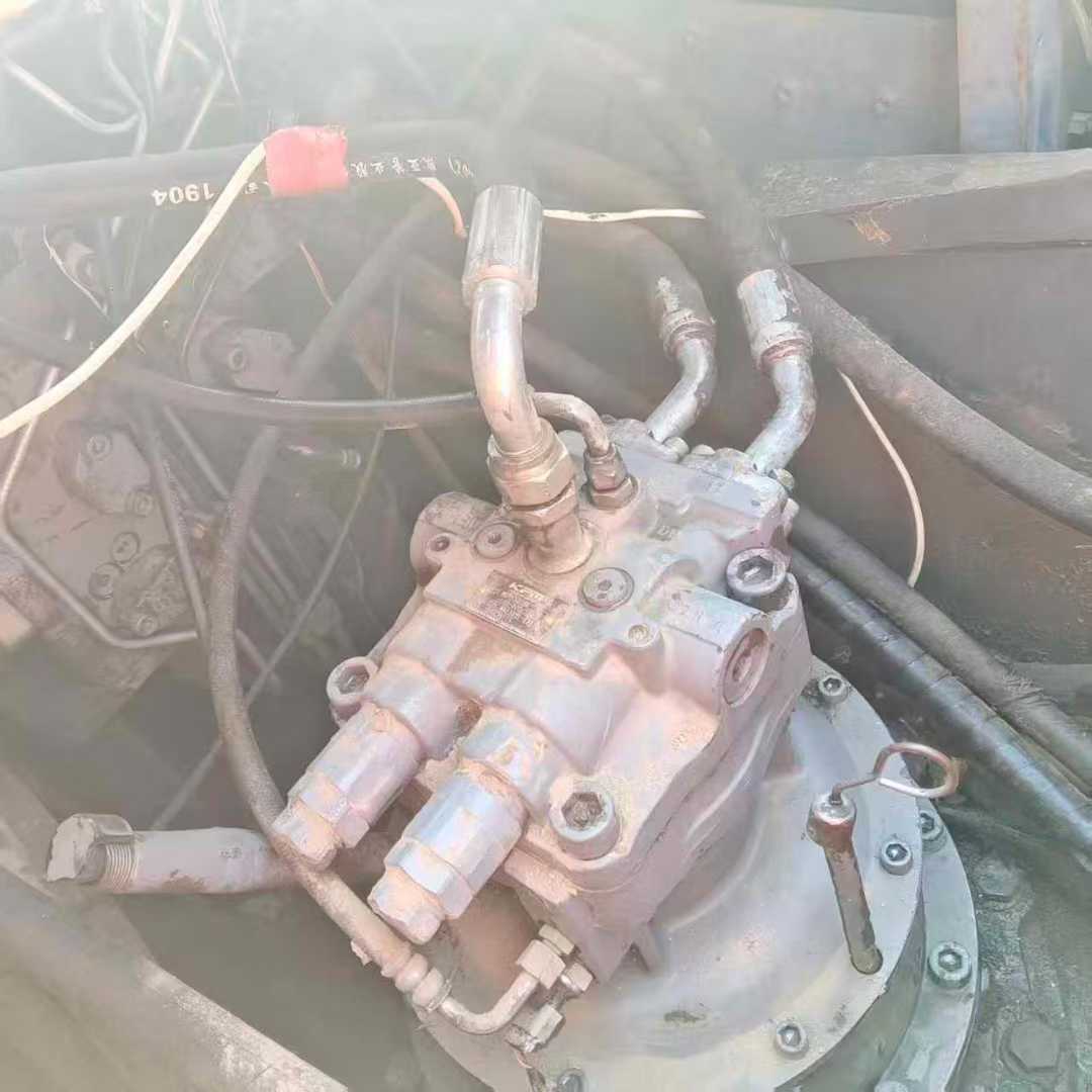 Used Hitachi ZX240 Excavator 2011 Model / 6