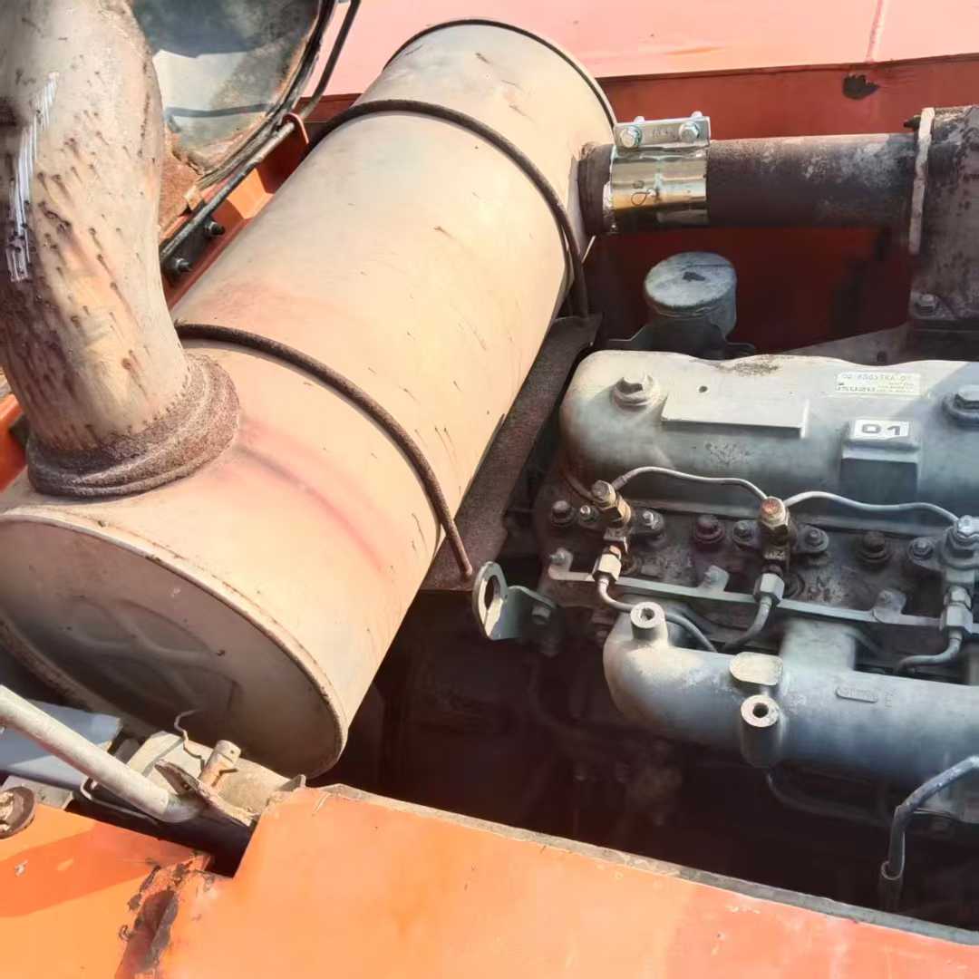 Used Hitachi ZX240 Excavator 2011 Model / 9