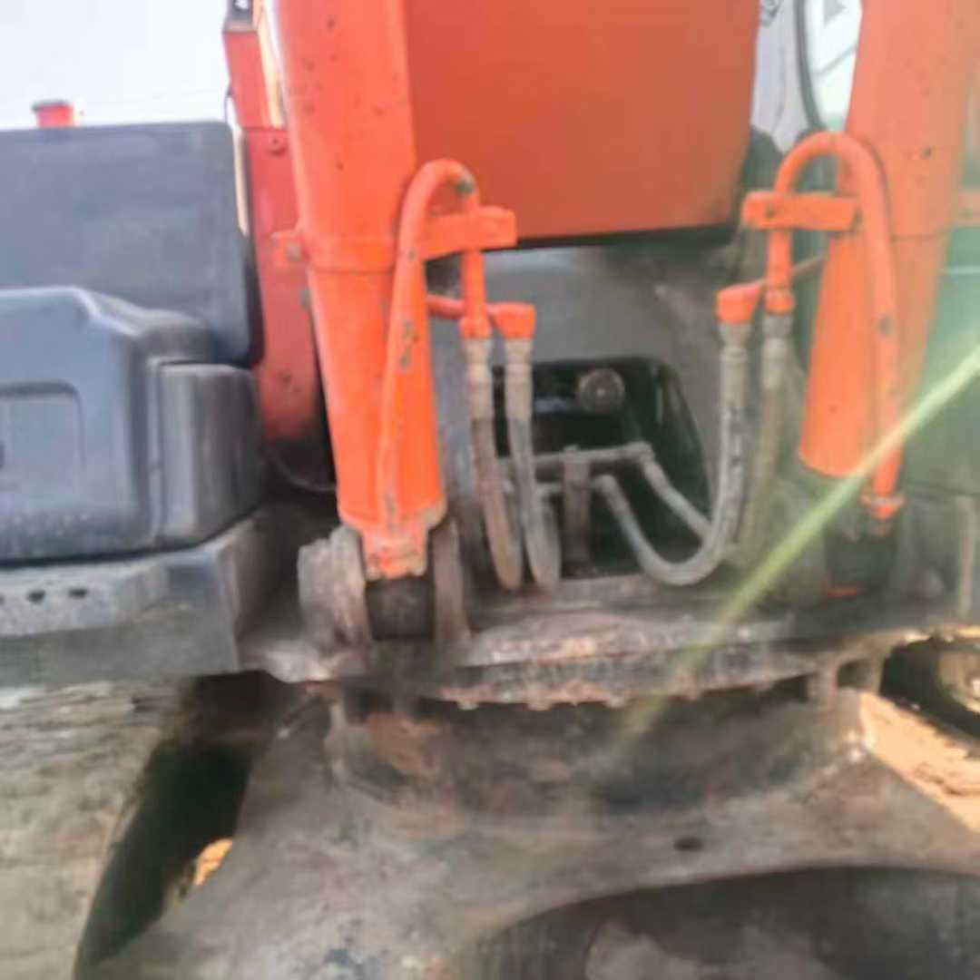 Used Hitachi ZX240 Excavator 2011 Model / 3