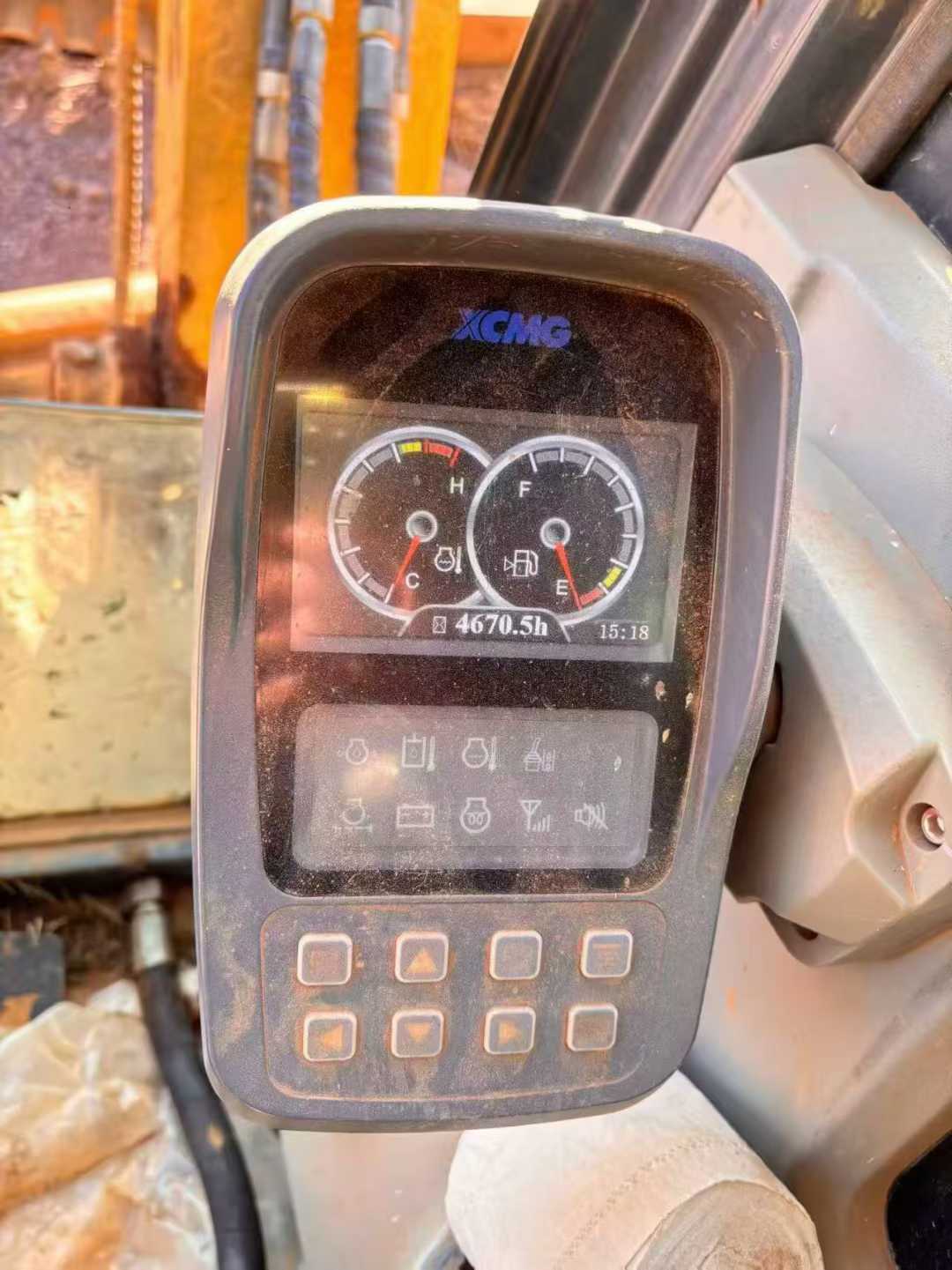 Used XCMG XE60 Excavator 2020 Model / 3