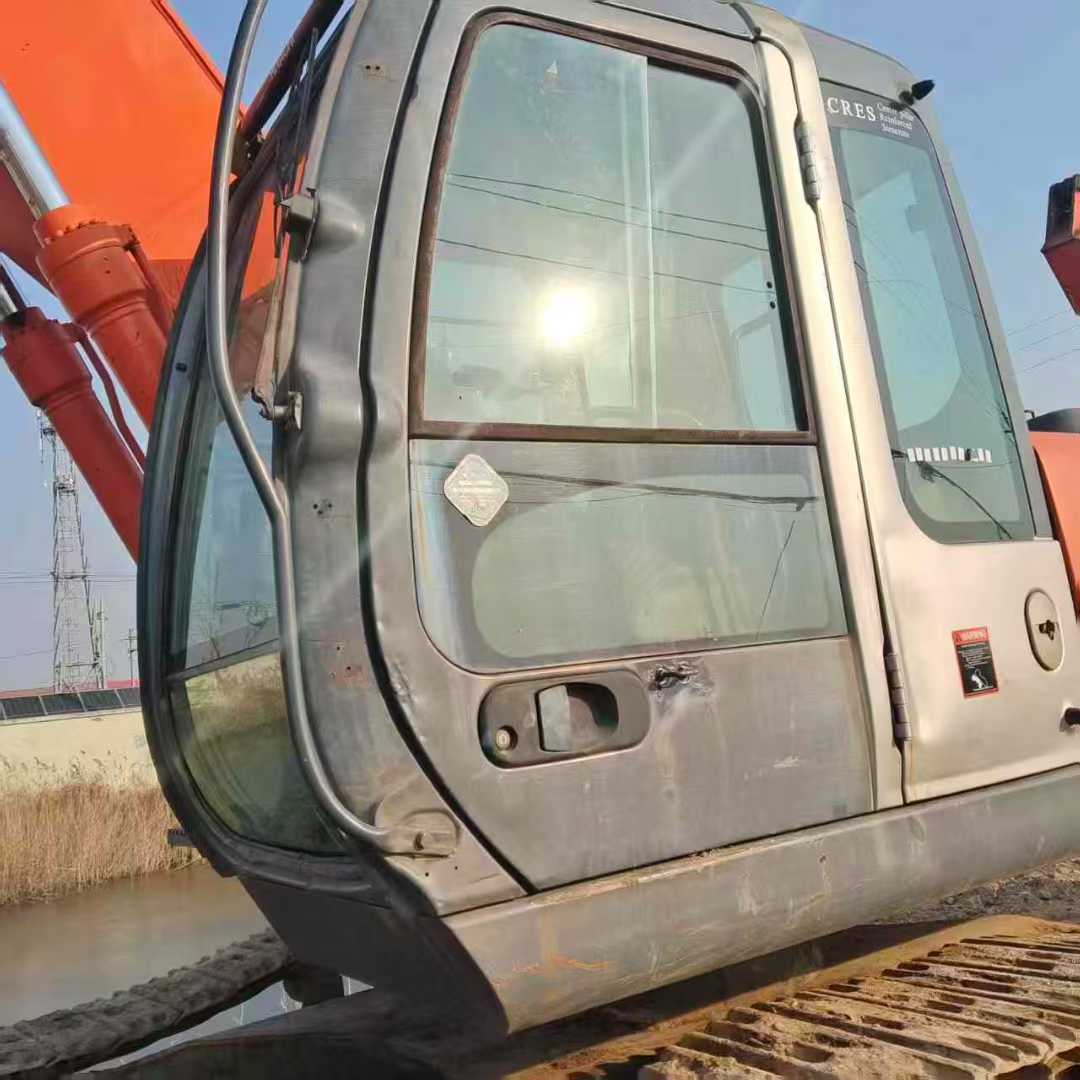 Used Hitachi ZX240 Excavator 2011 Model / 2