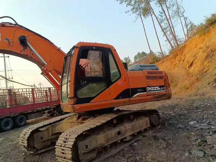 Buy Doosan DX15 Used Excavator / 1