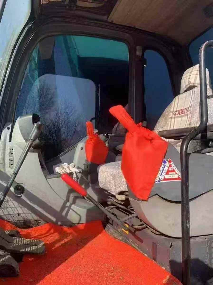 Used Kobelco SK200 Excavator 2016 Model / 5