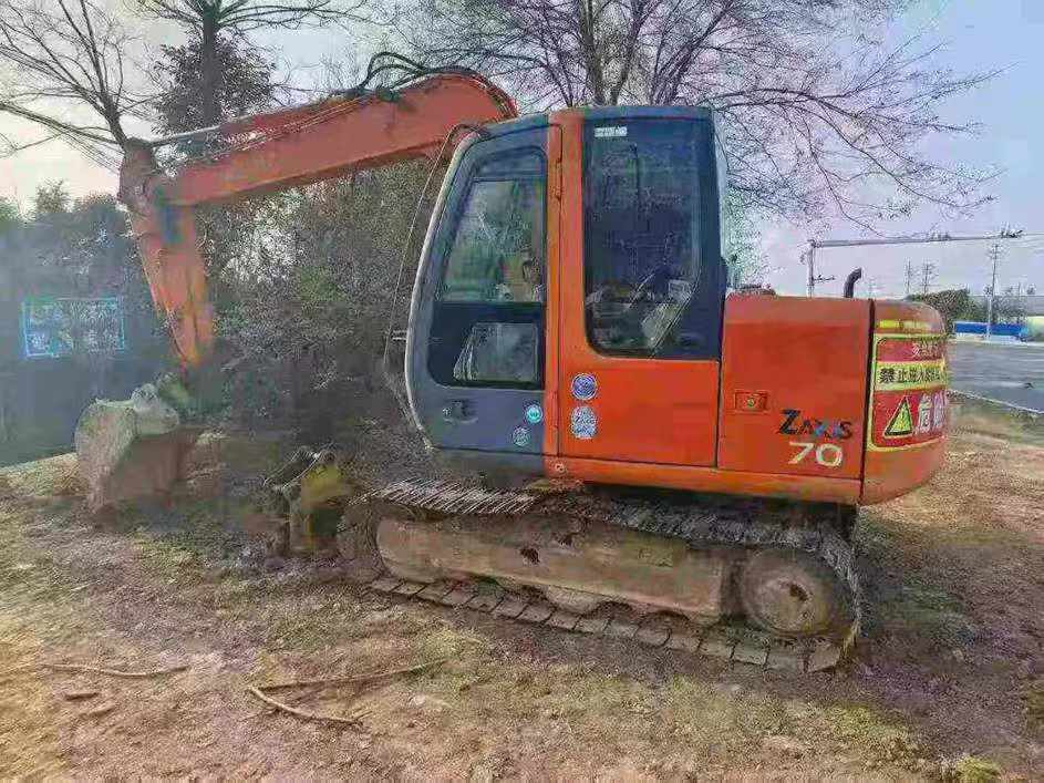 Used Hitachi ZX70 Excavator 2010 Model / 3