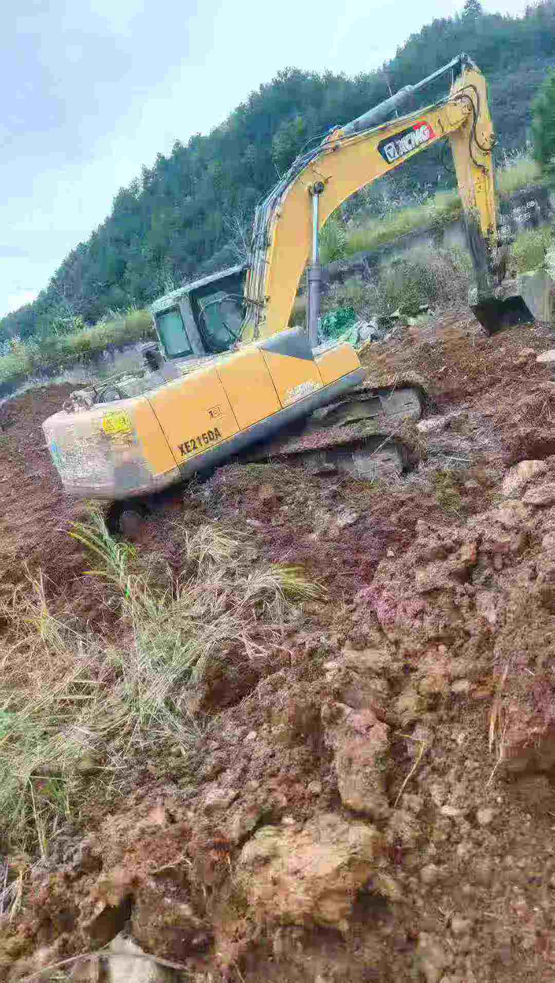 Used XCMG XE215 Excavator 2014 Model / 8