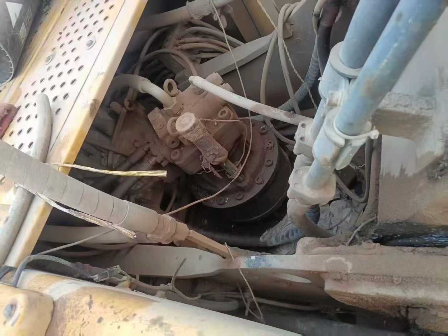 Used XCMG XE215 Excavator 2018 Model / 6