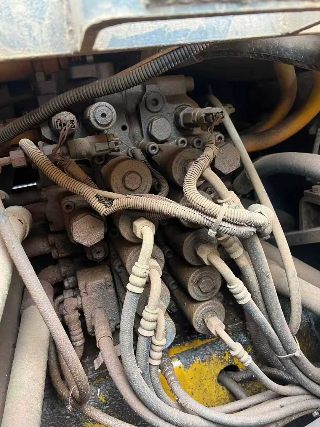 Used Kato HD1430R Excavator 2016 Model / 3