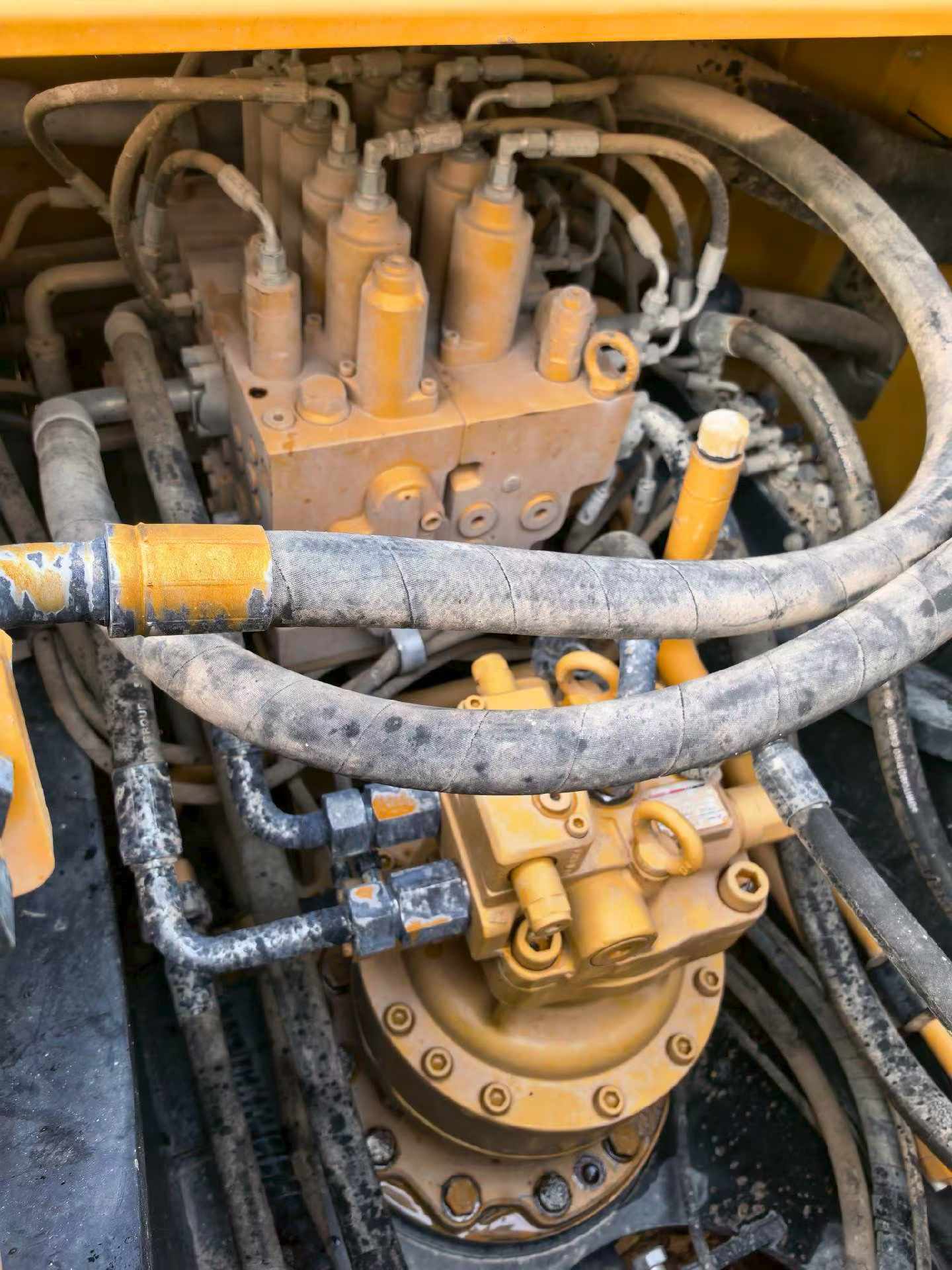 Used Sany SY200H Excavator 2022 Model / 4