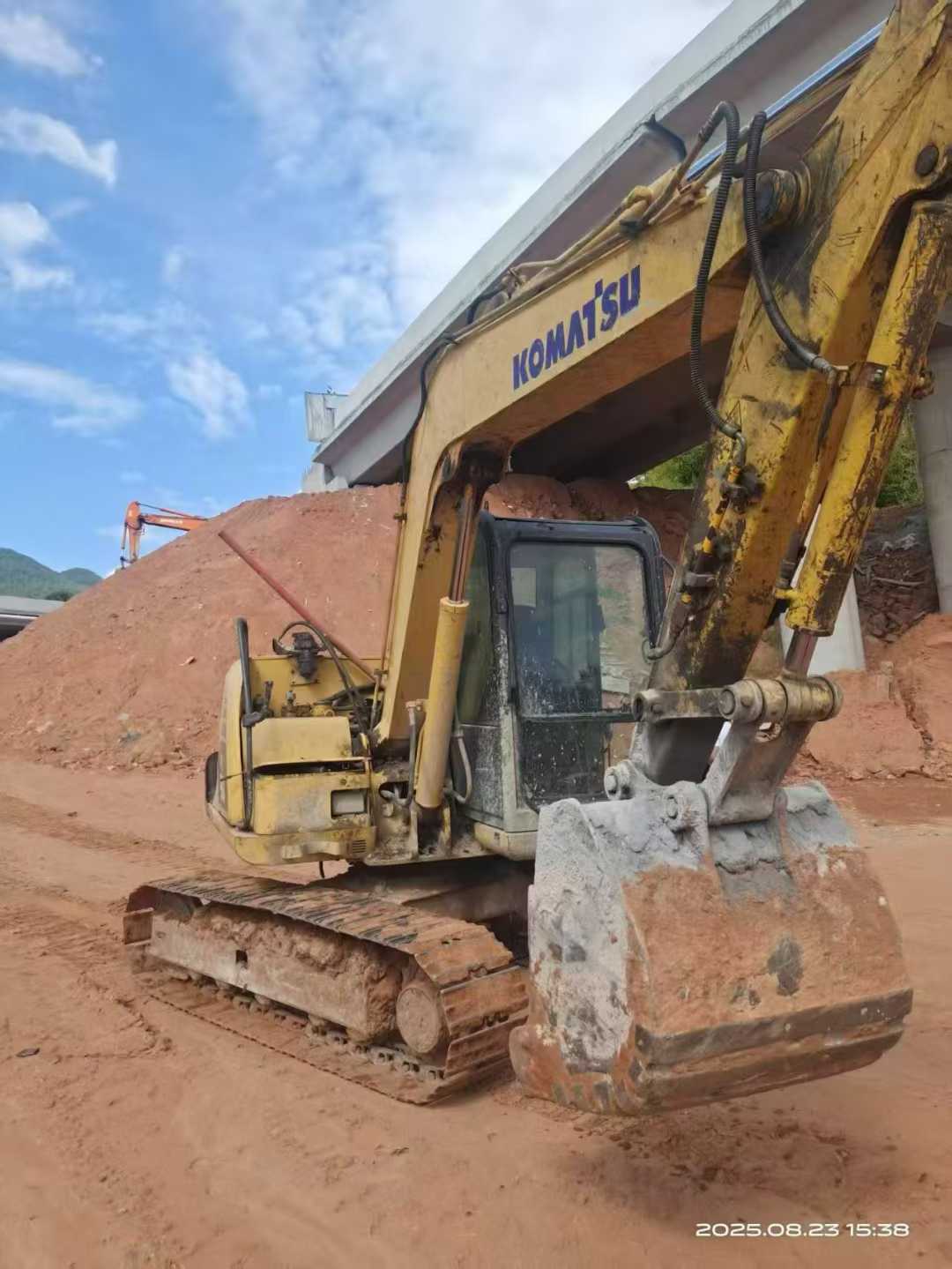 Used Komatsu PC60 Excavator 2016 Model / 5
