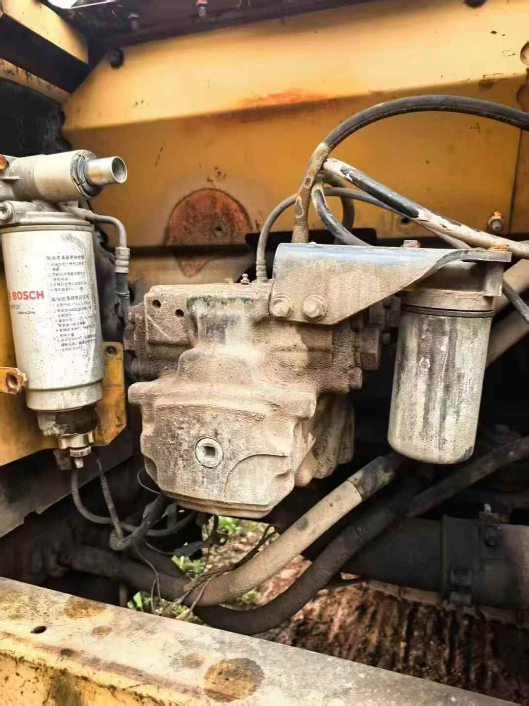 Used Komatsu PC220 Excavator 2016 Model / 4