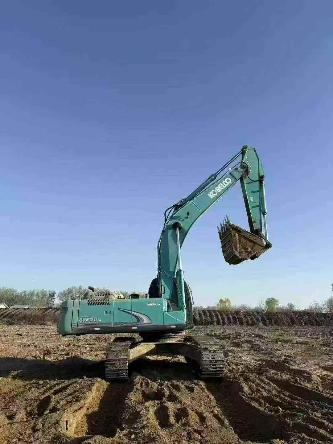Used Kobelco SK350LC SuperX Excavator 2016 Model / 3