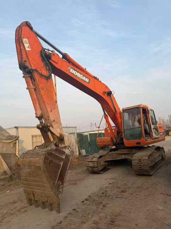 Buy Doosan DX15 Used Excavator / 1