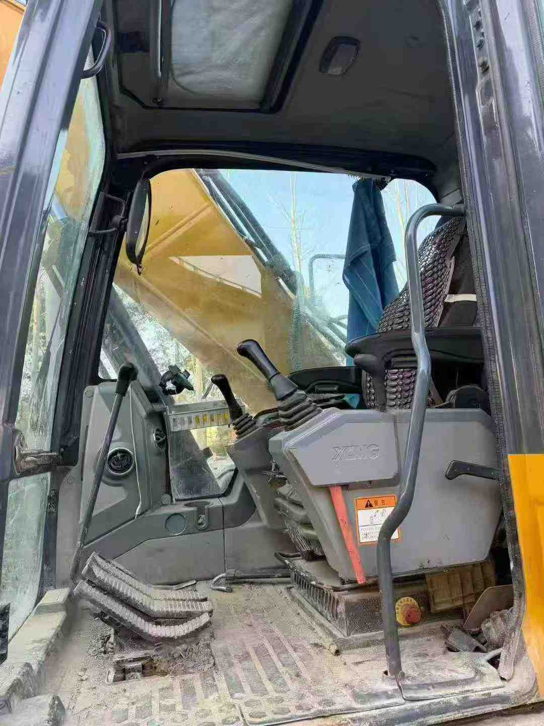 Used XCMG XE215 Excavator 2020 Model / 9