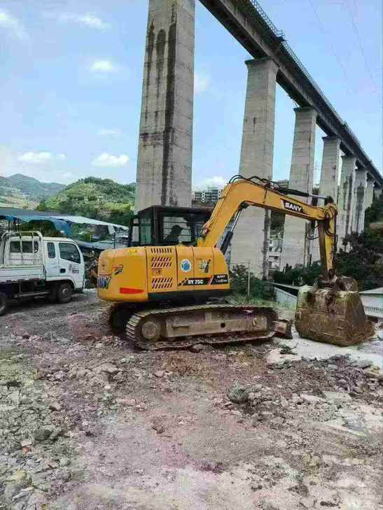 Buy Sany SY75 Used Excavator / 1