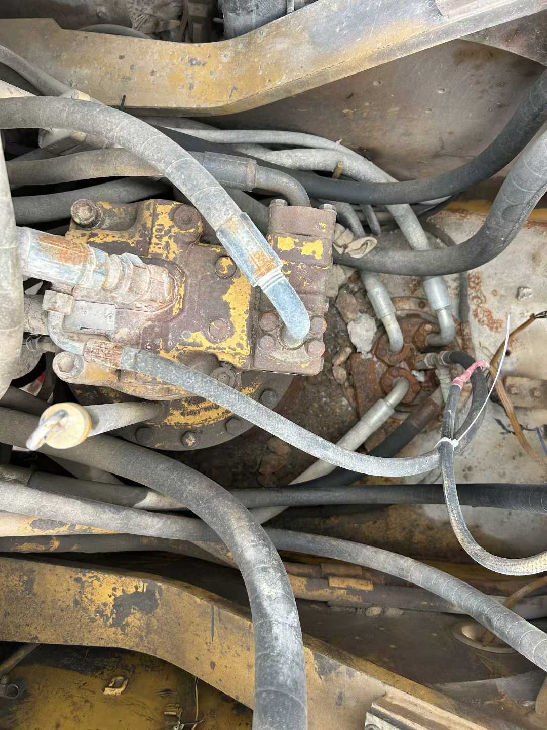 Used Caterpillar 329D Excavator 2016 Model / 8