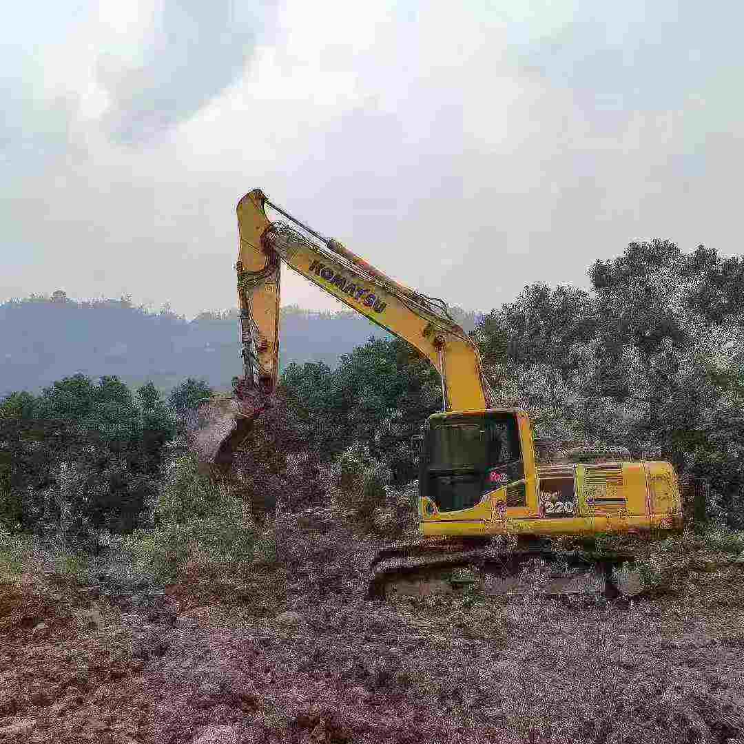 Used Komatsu PC220 Excavator 2019 Model / 2