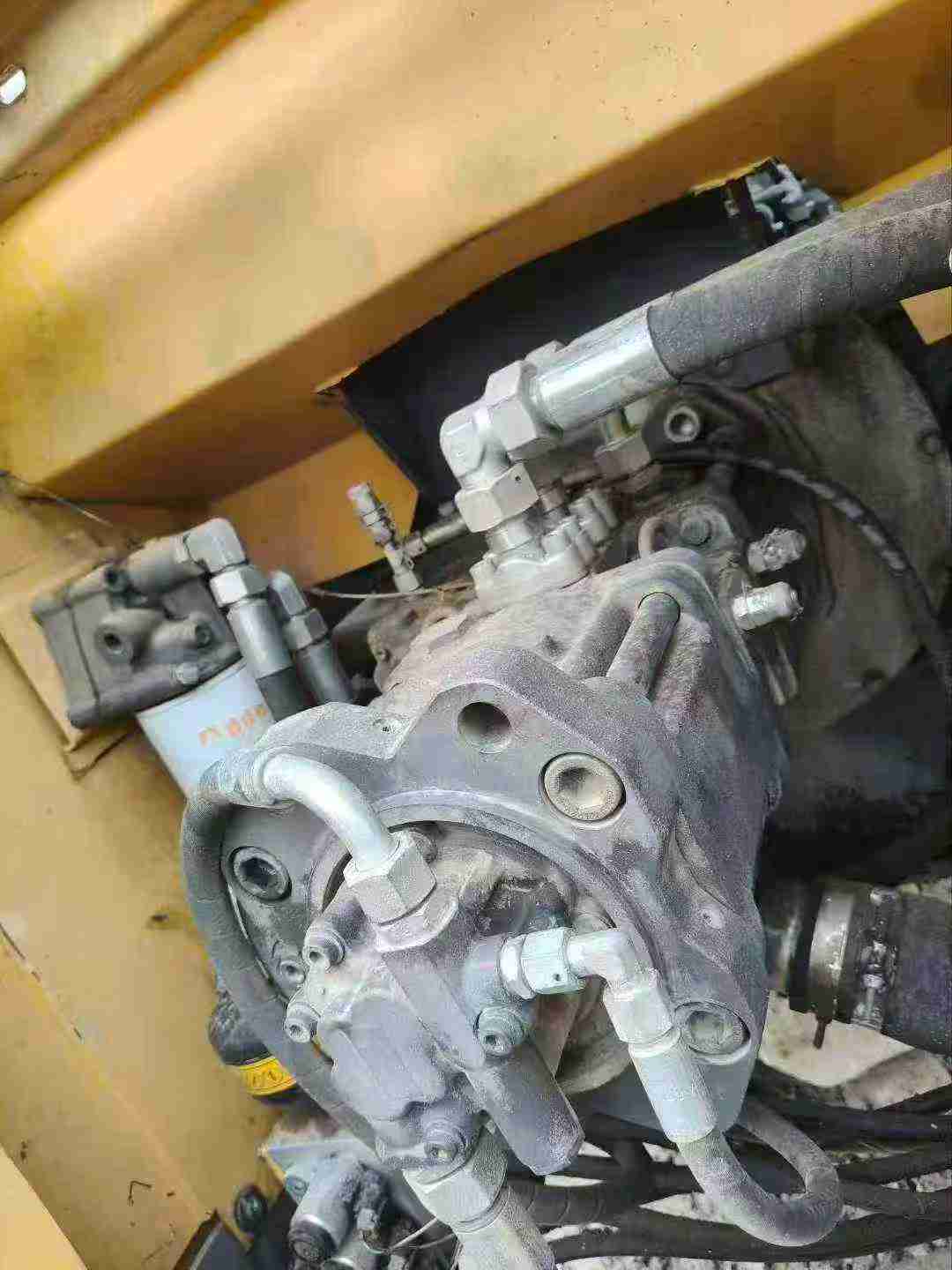 Used XCMG XE215 Excavator 2016 Model / 5