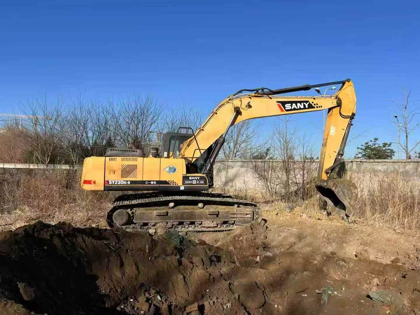 Used Sany SY235H Excavator 2016 Model / 2