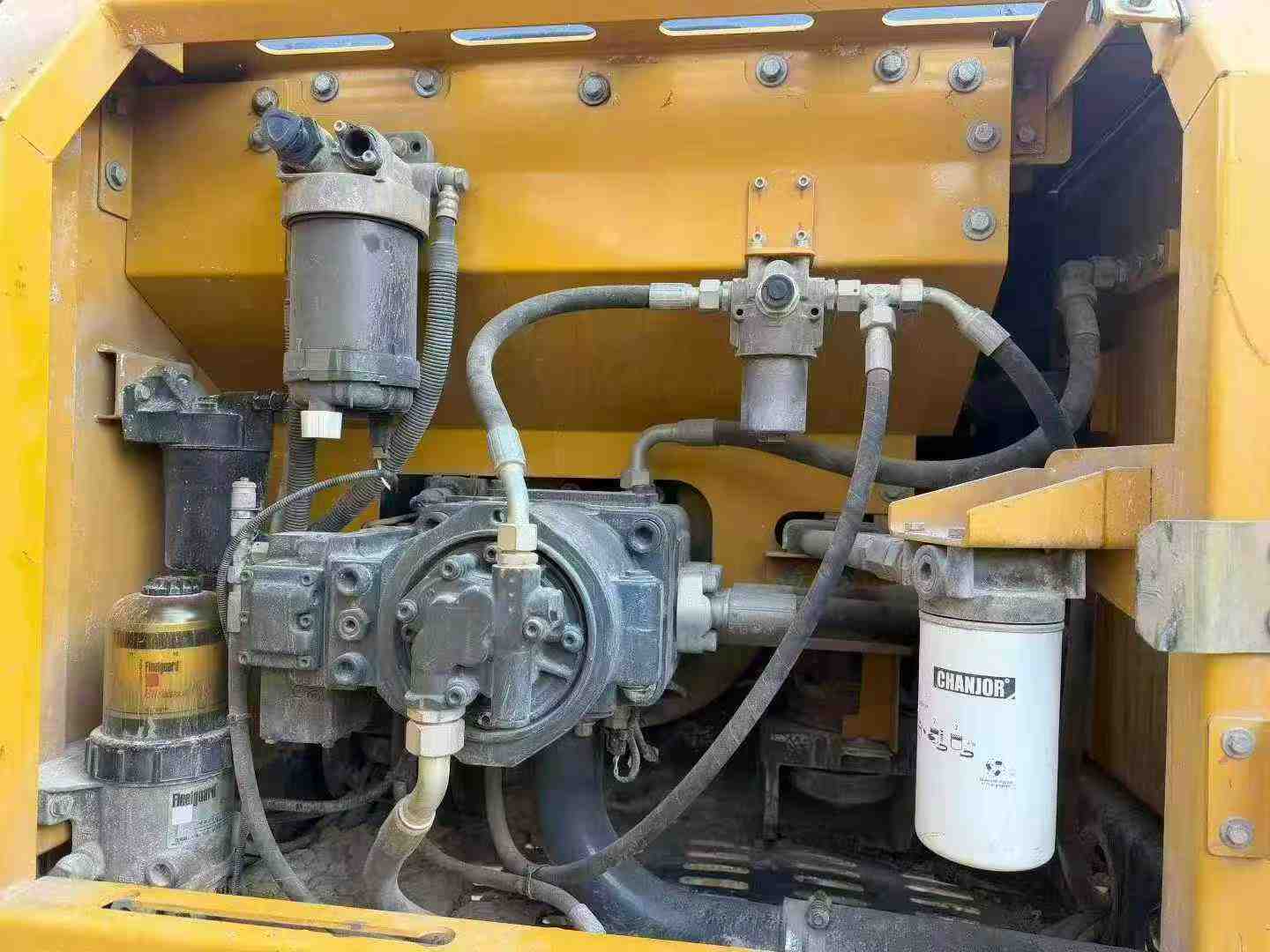 Used XCMG XE215 Excavator 2020 Model / 4