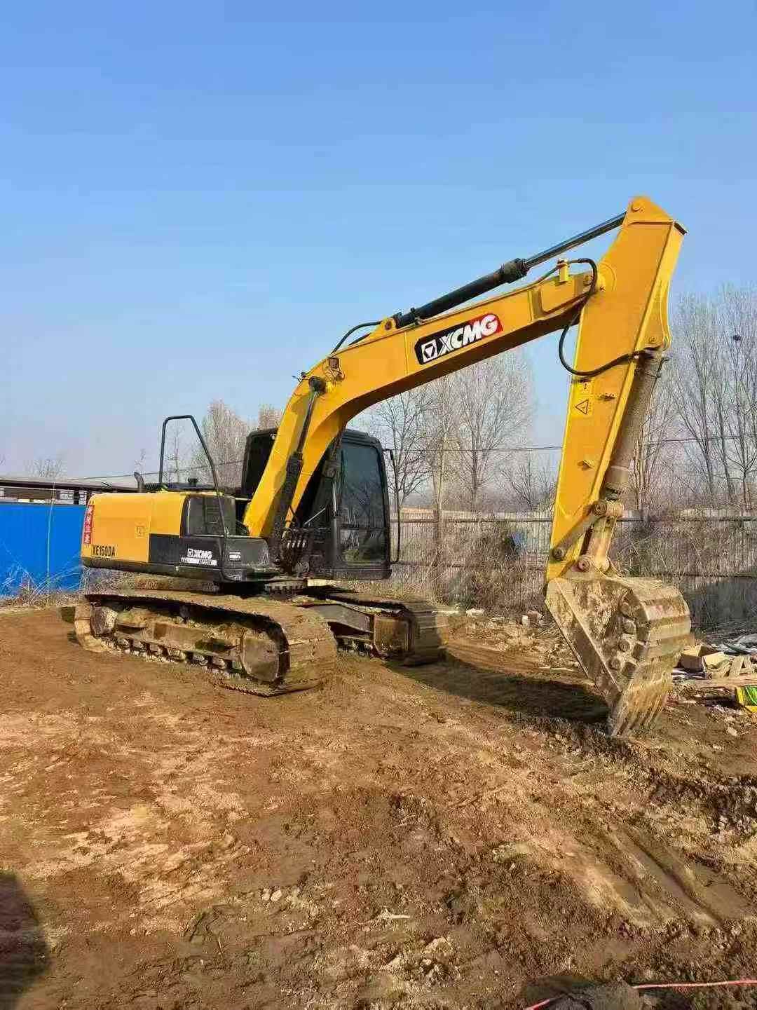 Used XCMG XE150D Excavator 2016 Model / 4