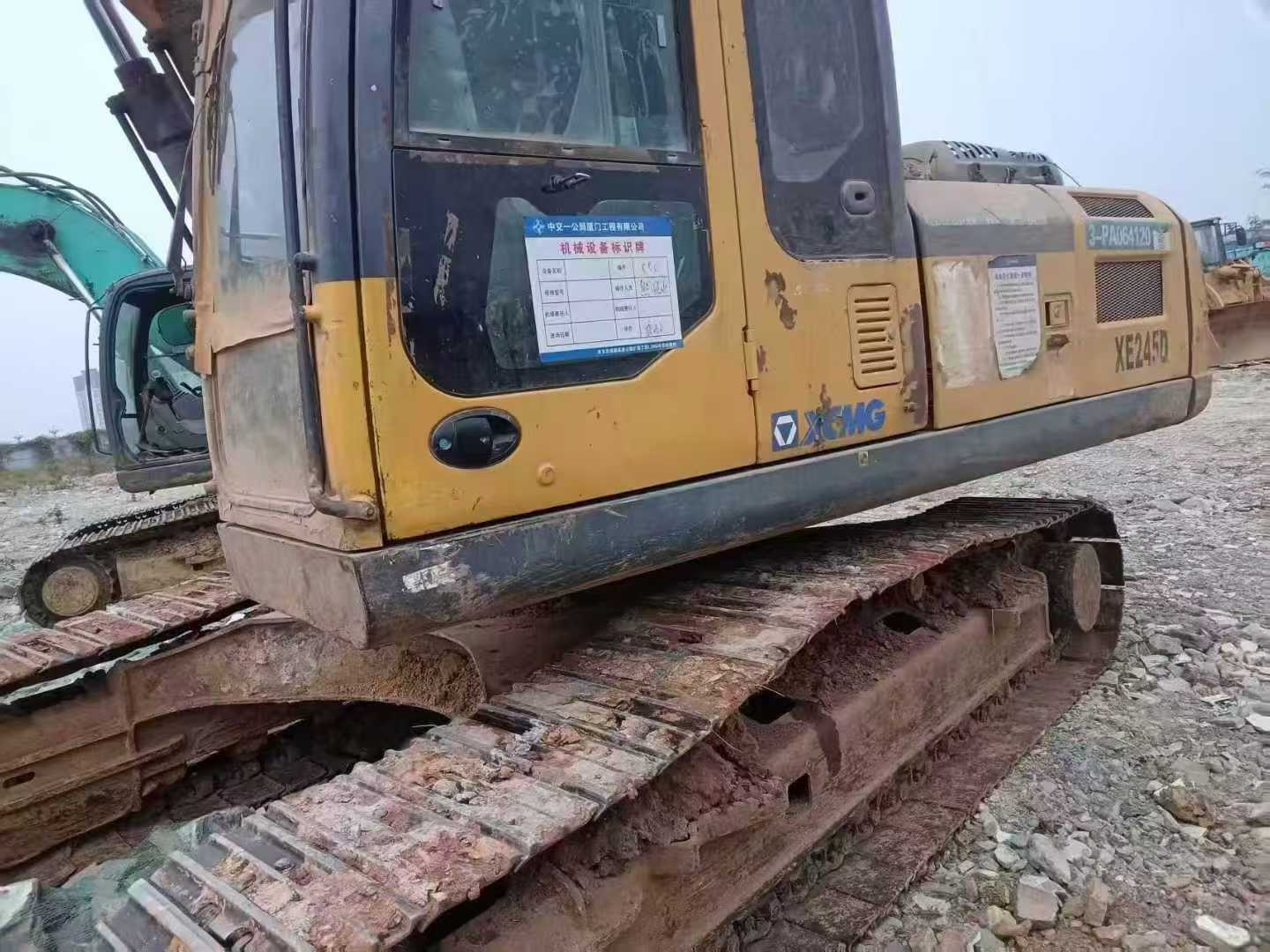 Used XCMG XE215 Excavator 2018 Model / 4