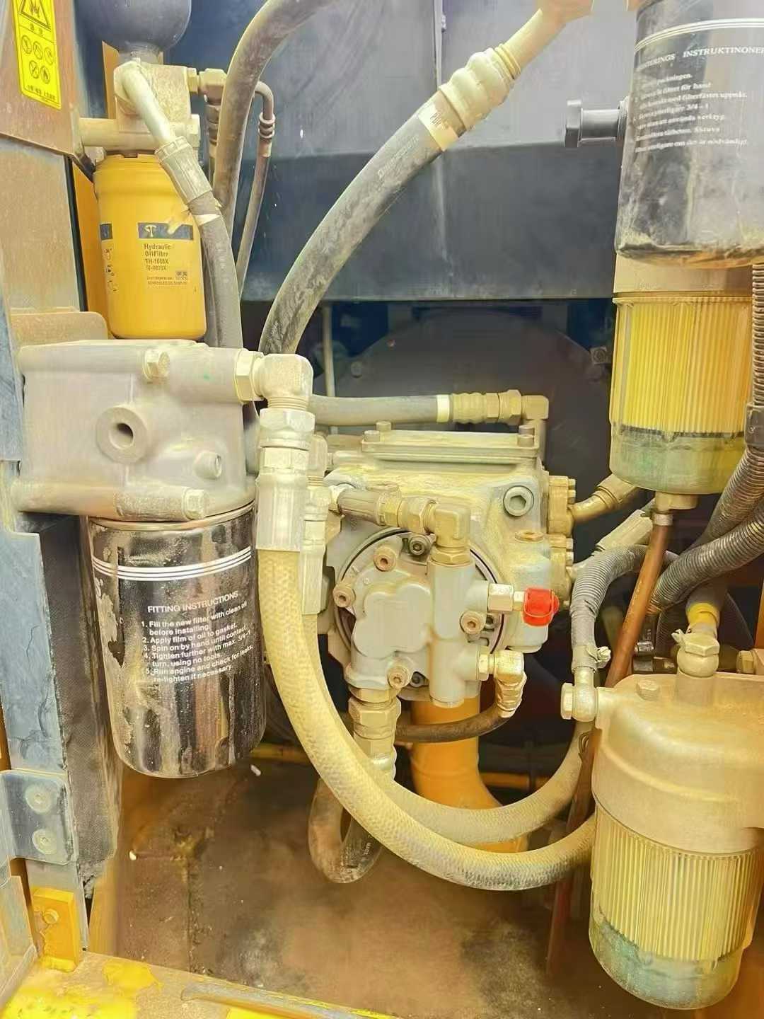 Used Kato HD512 Excavator 2016 Model / 4