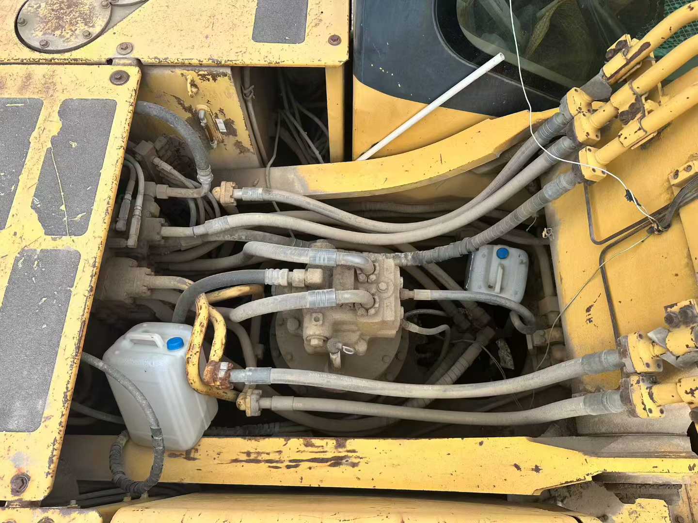 Used Komatsu PC350-7 Excavator 2016 Model / 3