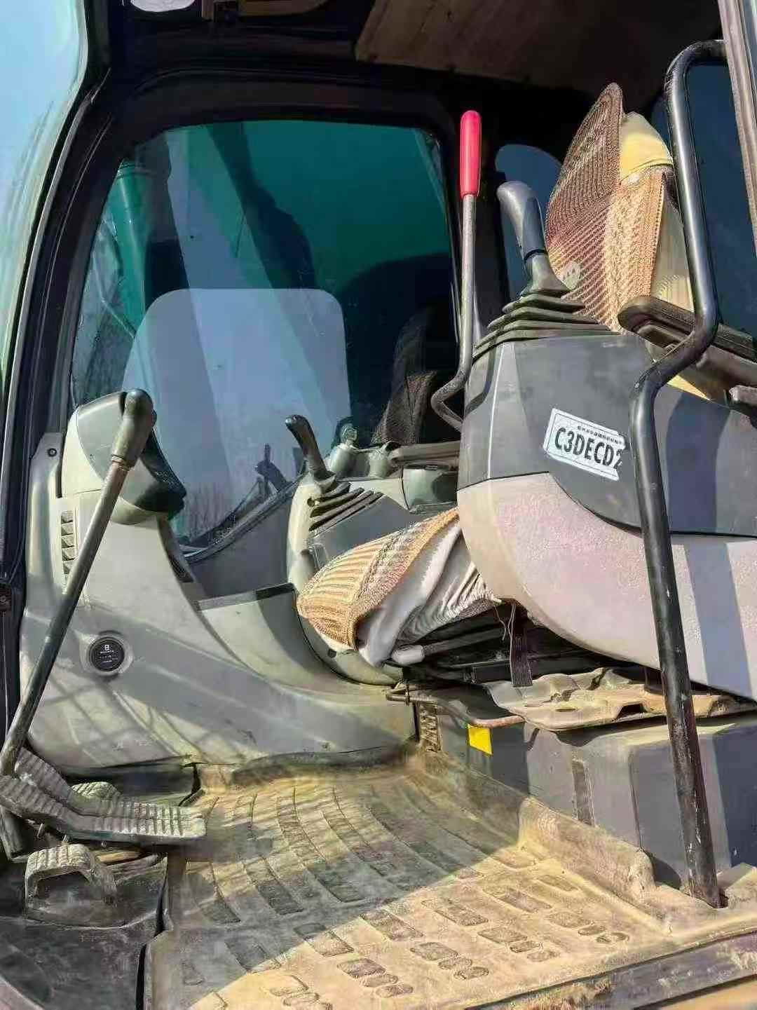 Used Kobelco SK210 Excavator 2016 Model / 5