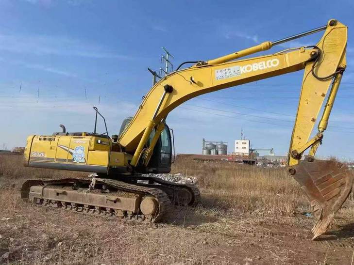 Buy Kobelco SK60 Used Excavator / 1