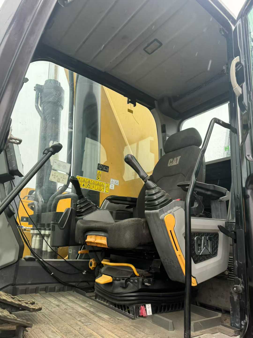 Used Caterpillar 374F Excavator 2023 Model / 5