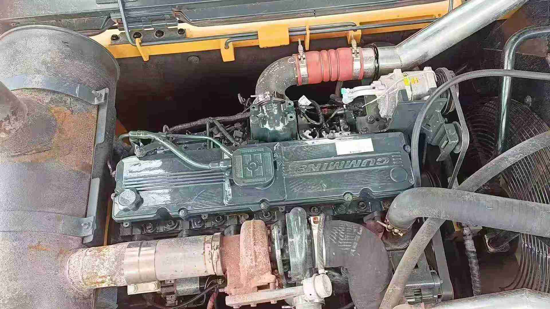 Used Hyundai 350LC-9V Excavator 2016 Model / 3