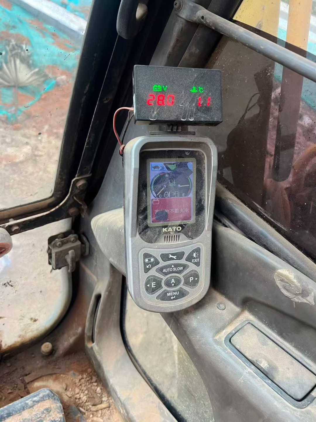 Used Kato HD1430R Excavator 2016 Model / 4