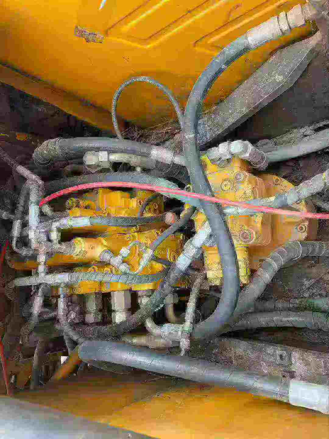 Used Sany SY135 Excavator 2016 Model / 8