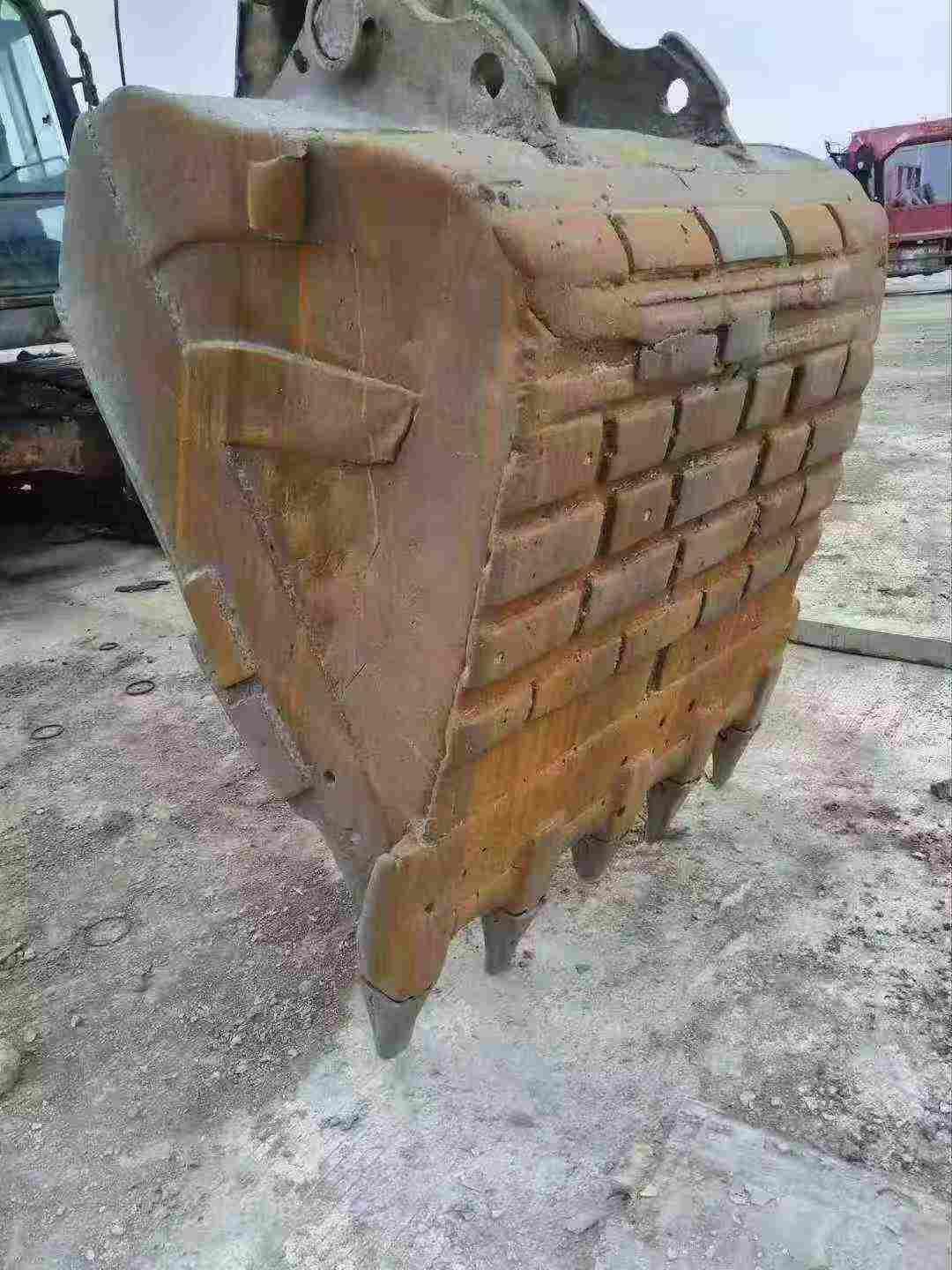 Used Hyundai R335-7 Excavator 2016 Model / 2