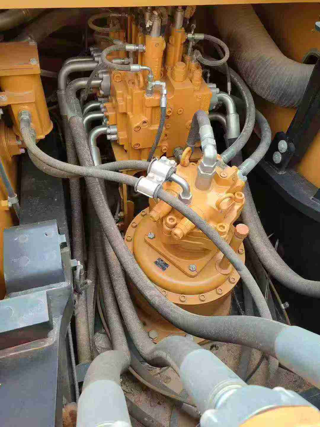 Used Sany SY550H Excavator 2016 Model / 2