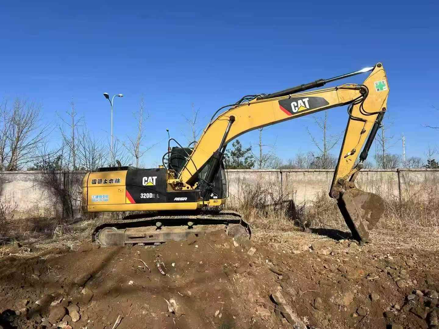Used Caterpillar CT20 Excavator 2016 Model / 2