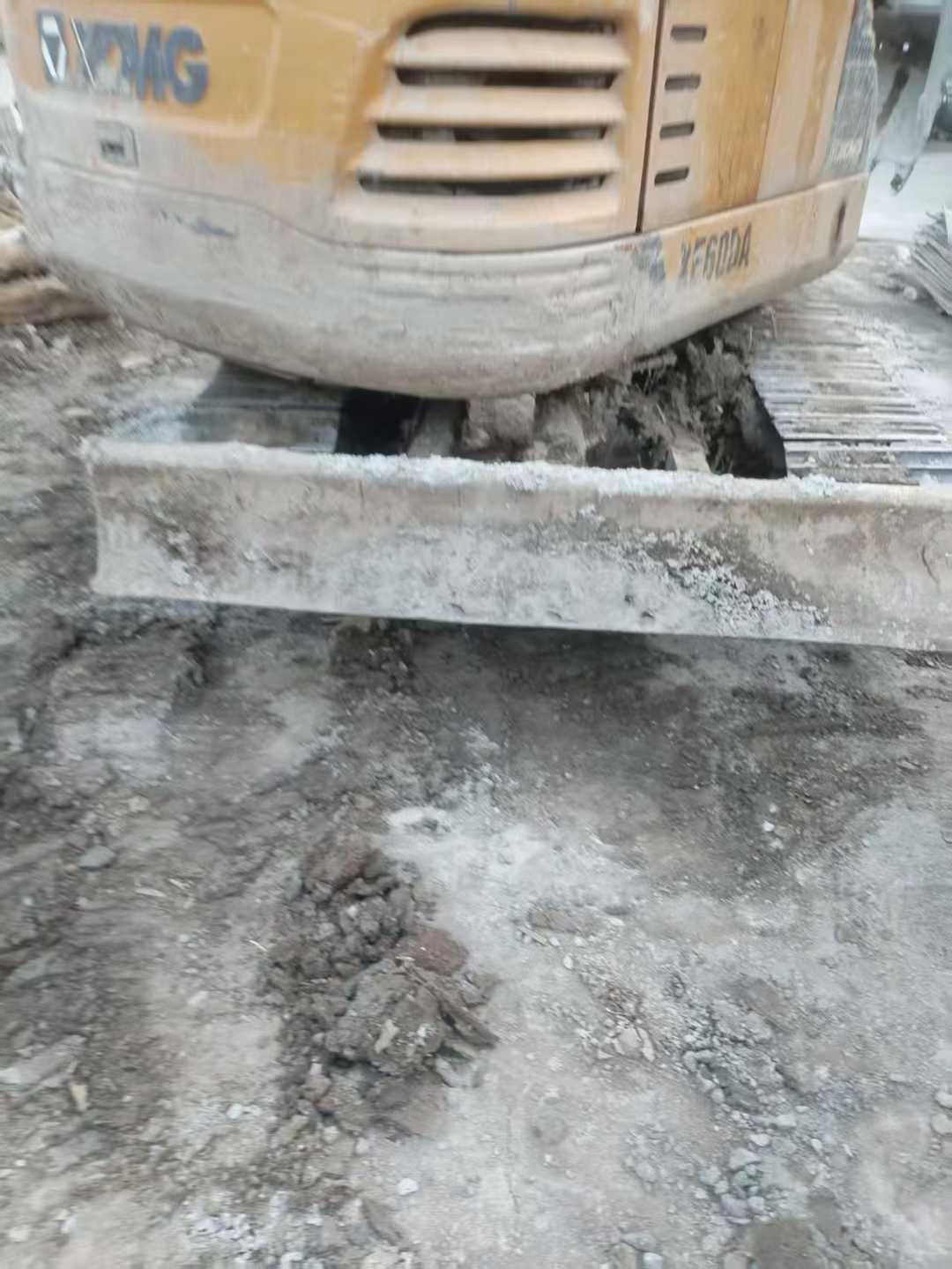 Used XCMG XE55DA Excavator 2020 Model / 3