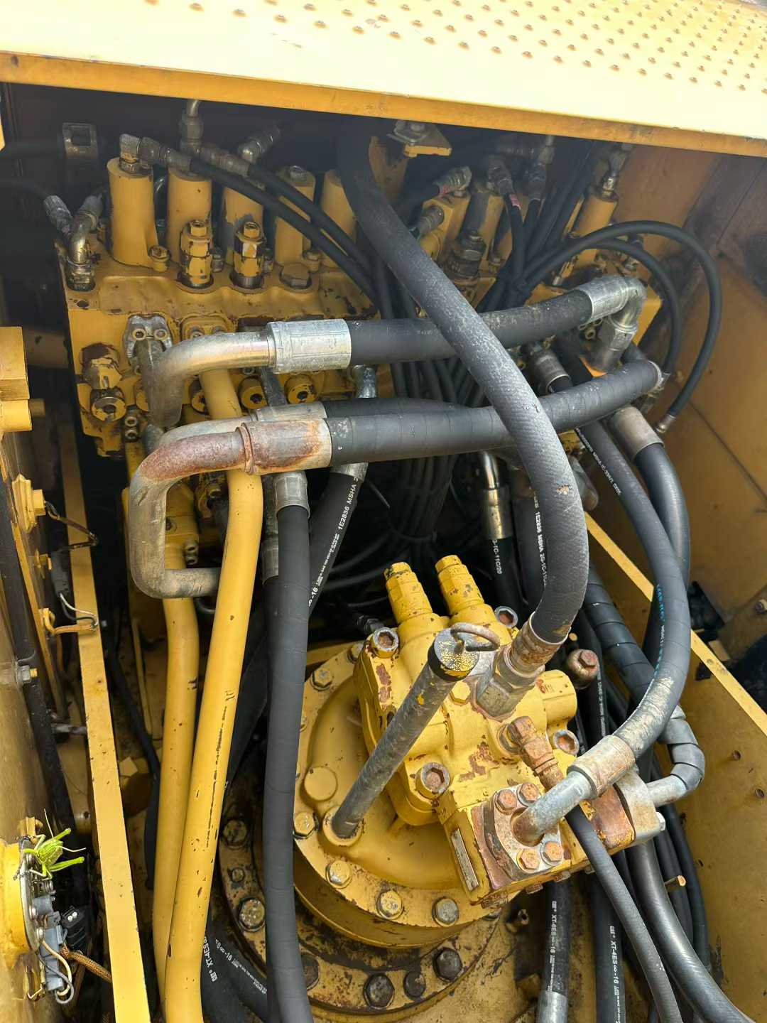 Used Caterpillar 320D Excavator 2016 Model / 7