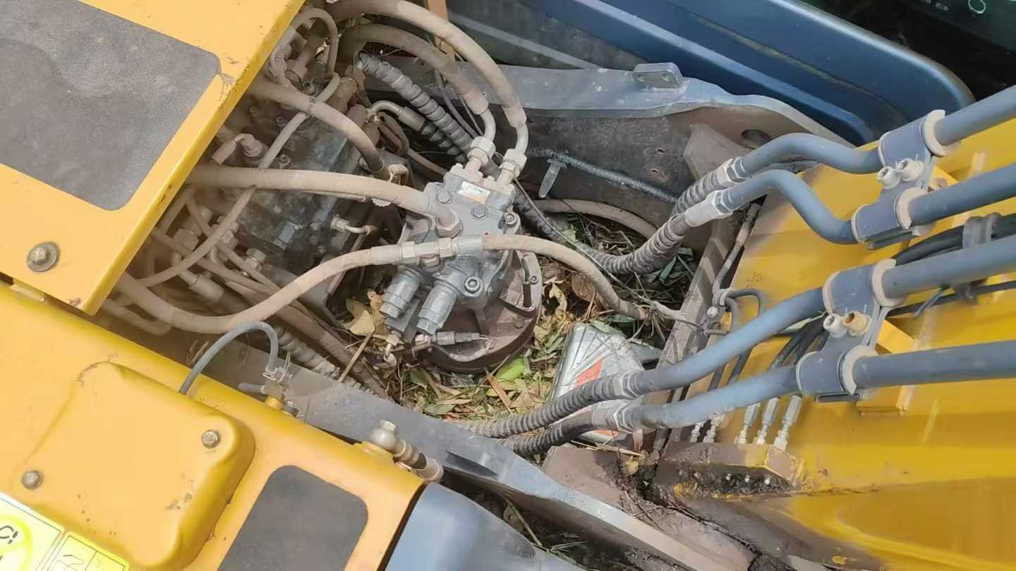 Used XCMG XE135GA Excavator 2021 Model / 3