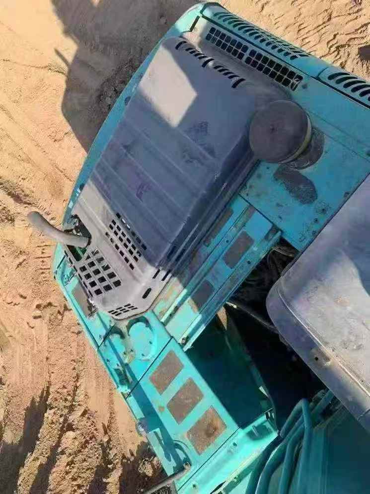 Used Kobelco SK200 Excavator 2016 Model / 8