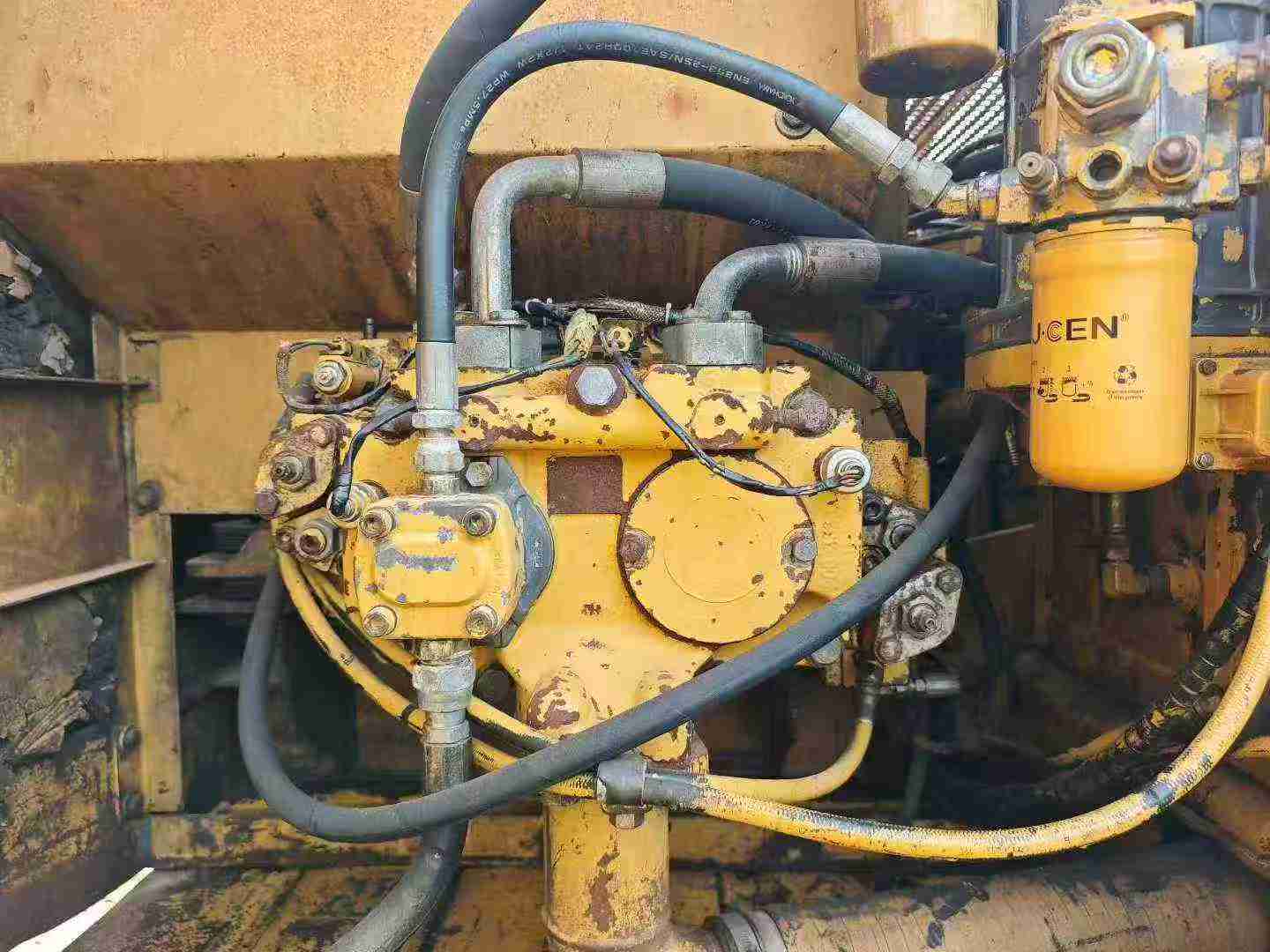 Used Caterpillar 320C Excavator 2016 Model / 4