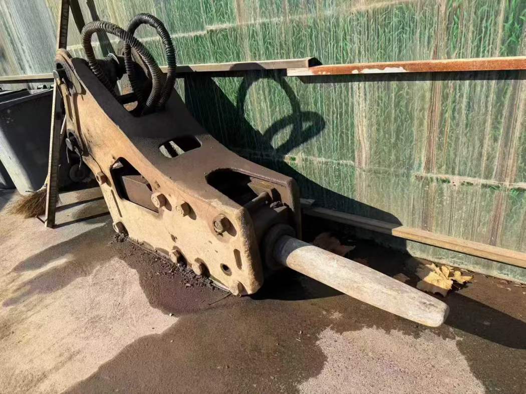 Used Hitachi ZAXIS200 Excavator 2016 Model / 8