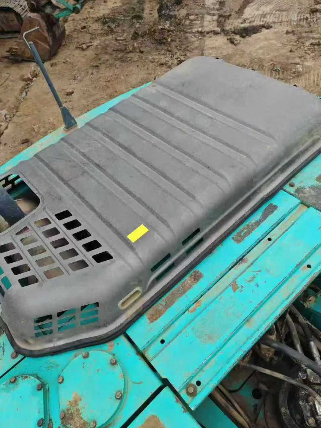 Used Kobelco SK200 Excavator 2016 Model / 6