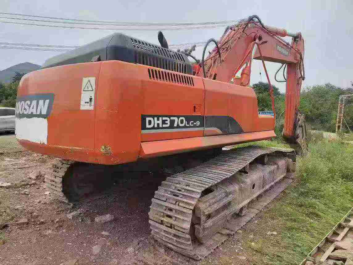 Used Doosan DH70 Excavator 2016 Model / 3