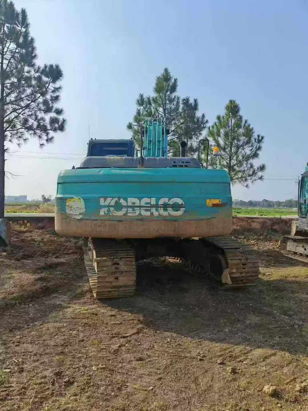 Used Kobelco SK200 Excavator 2016 Model / 4