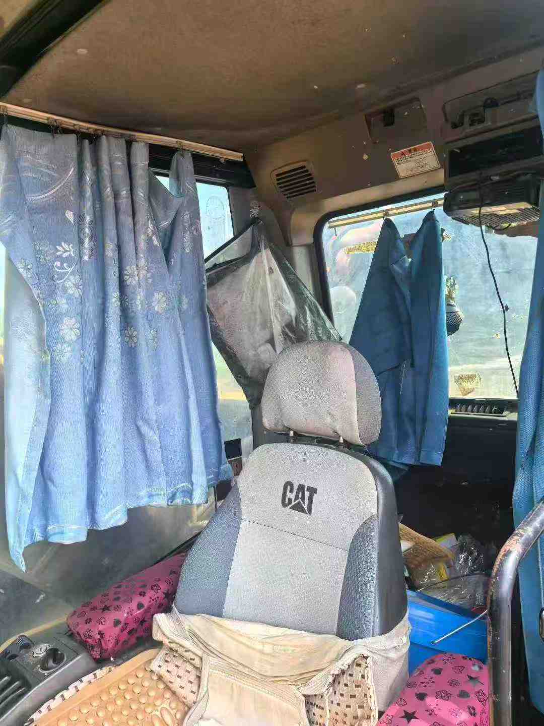 Used Caterpillar 320D Excavator 2016 Model / 5