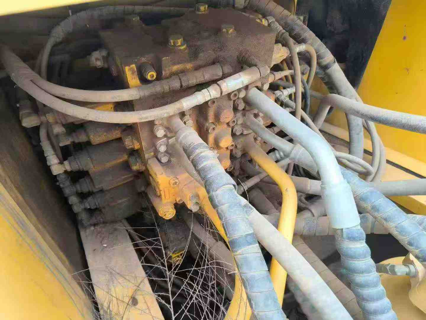 Used Komatsu PC220 Excavator 2018 Model / 7