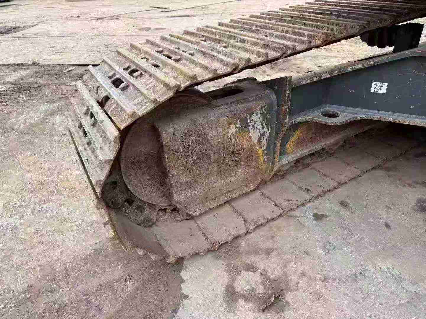 Used Volvo EC200 Excavator 2021 Model / 7