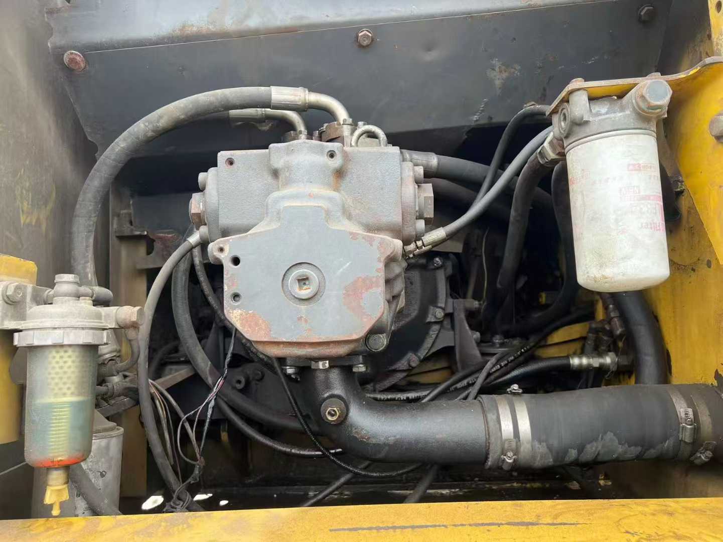 Used Komatsu PW200-7 Excavator 2016 Model / 4