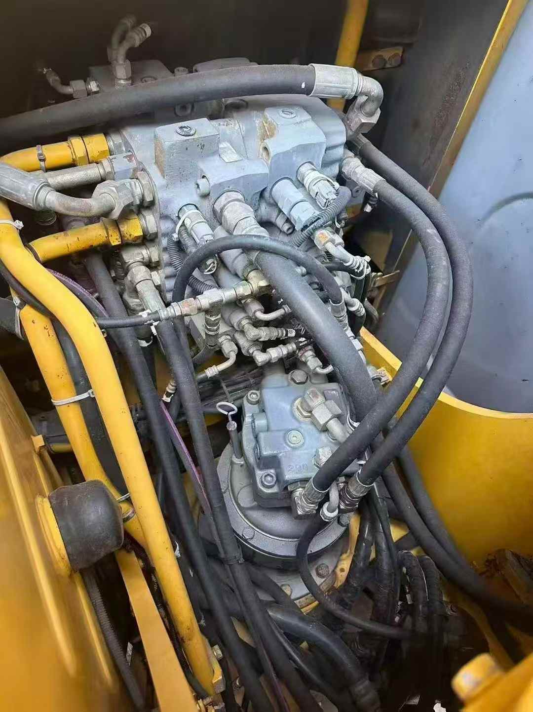 Used Kato HD512V Excavator 2016 Model / 7